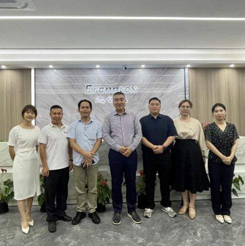 熱烈歡迎韓國客戶蒞臨逸云天實(shí)地考察，共商合作大計(jì)！
