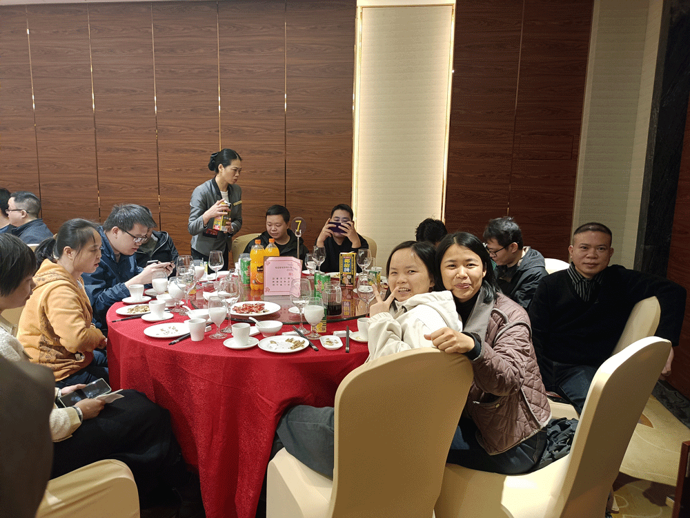 新程啟航，逸云天2025新年聯(lián)歡盛典圓滿結(jié)束